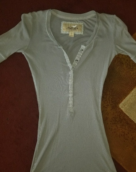 Hollister Tops - Grey Hollister Top